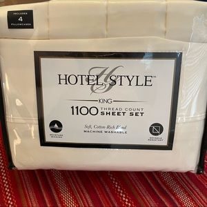1100 Thread Count Sheet Set - King - new